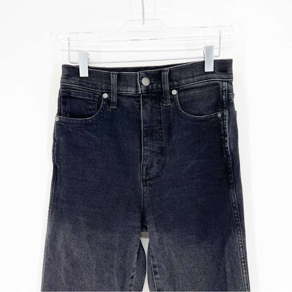 Madewell 11”High Rise Flare Jeans‎ 24 Crosson Wash - Picture 4 of 7